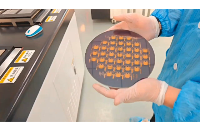 Автоматическая система лазерного дебондинга ALDB-12